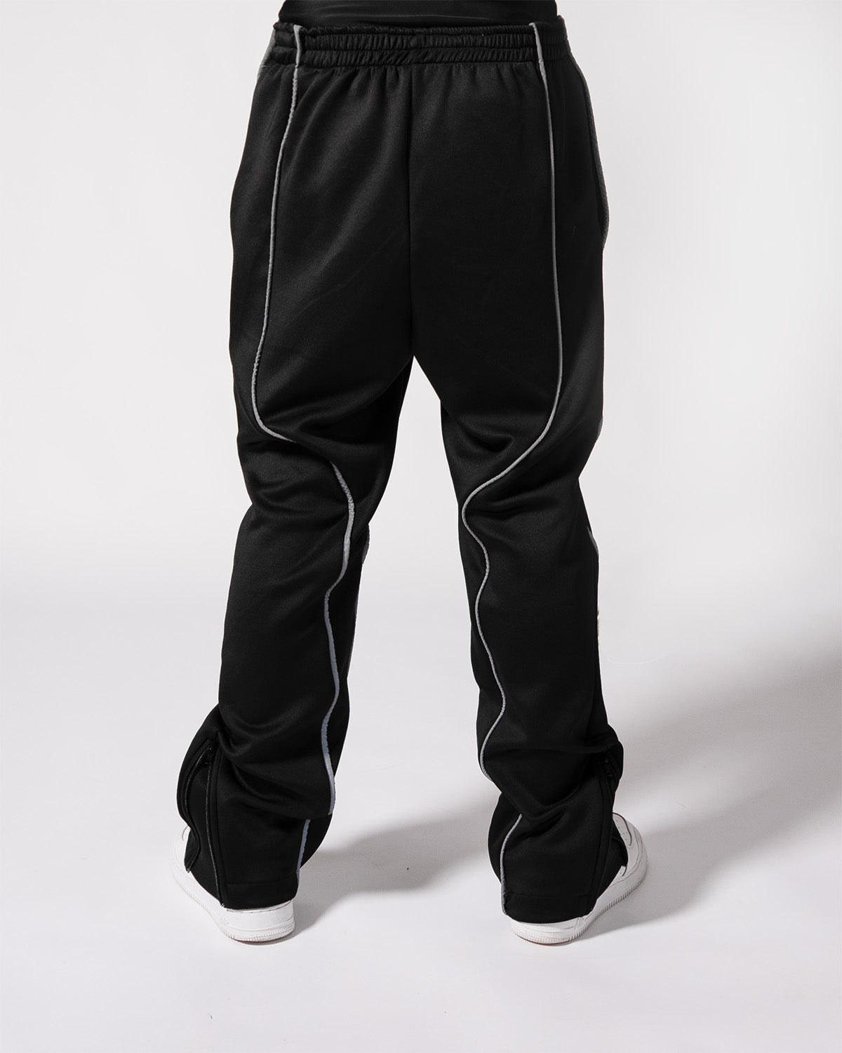 THE CONTINUITY PANTS